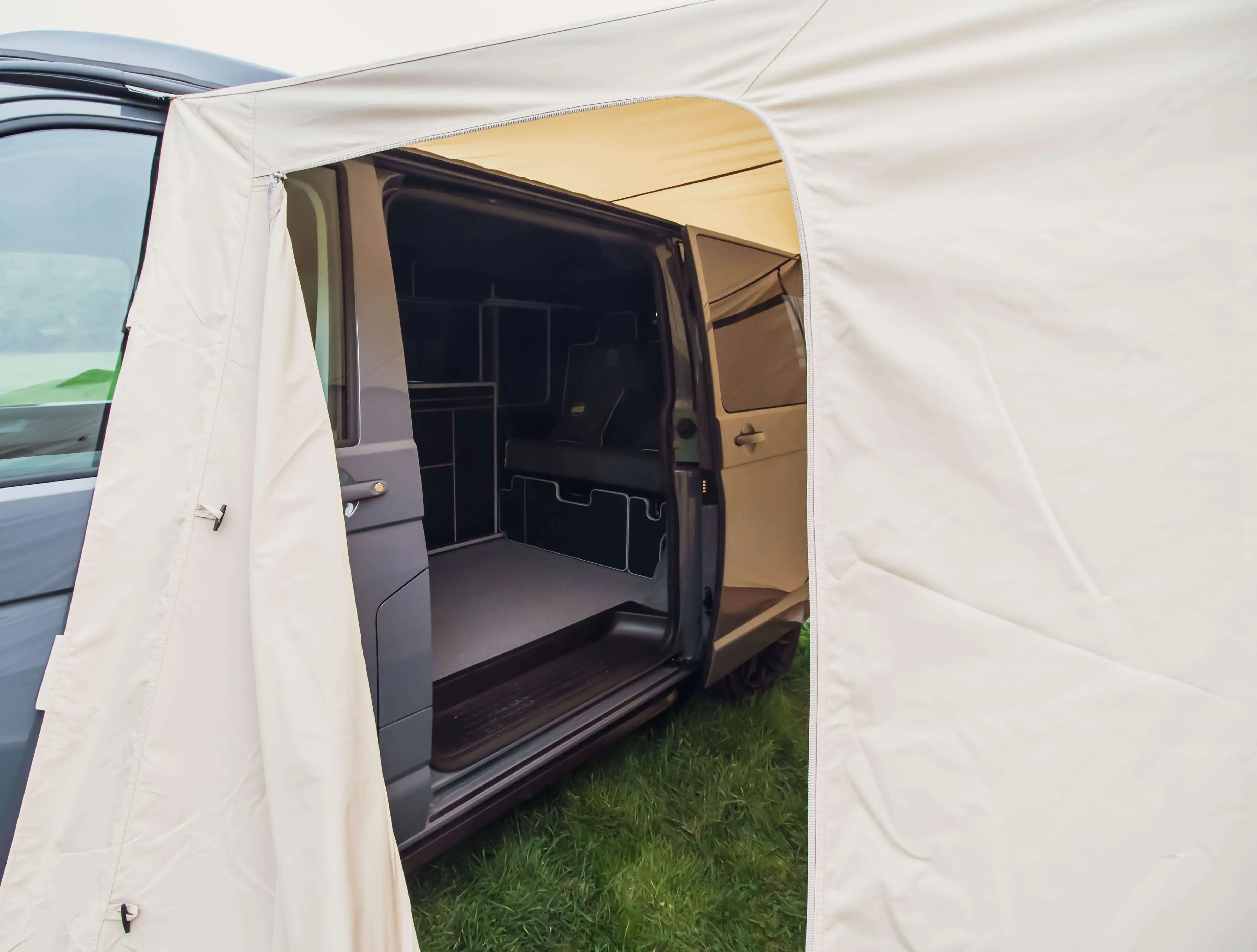 Bell Air Tent (With Campervan Connection) - Image 6