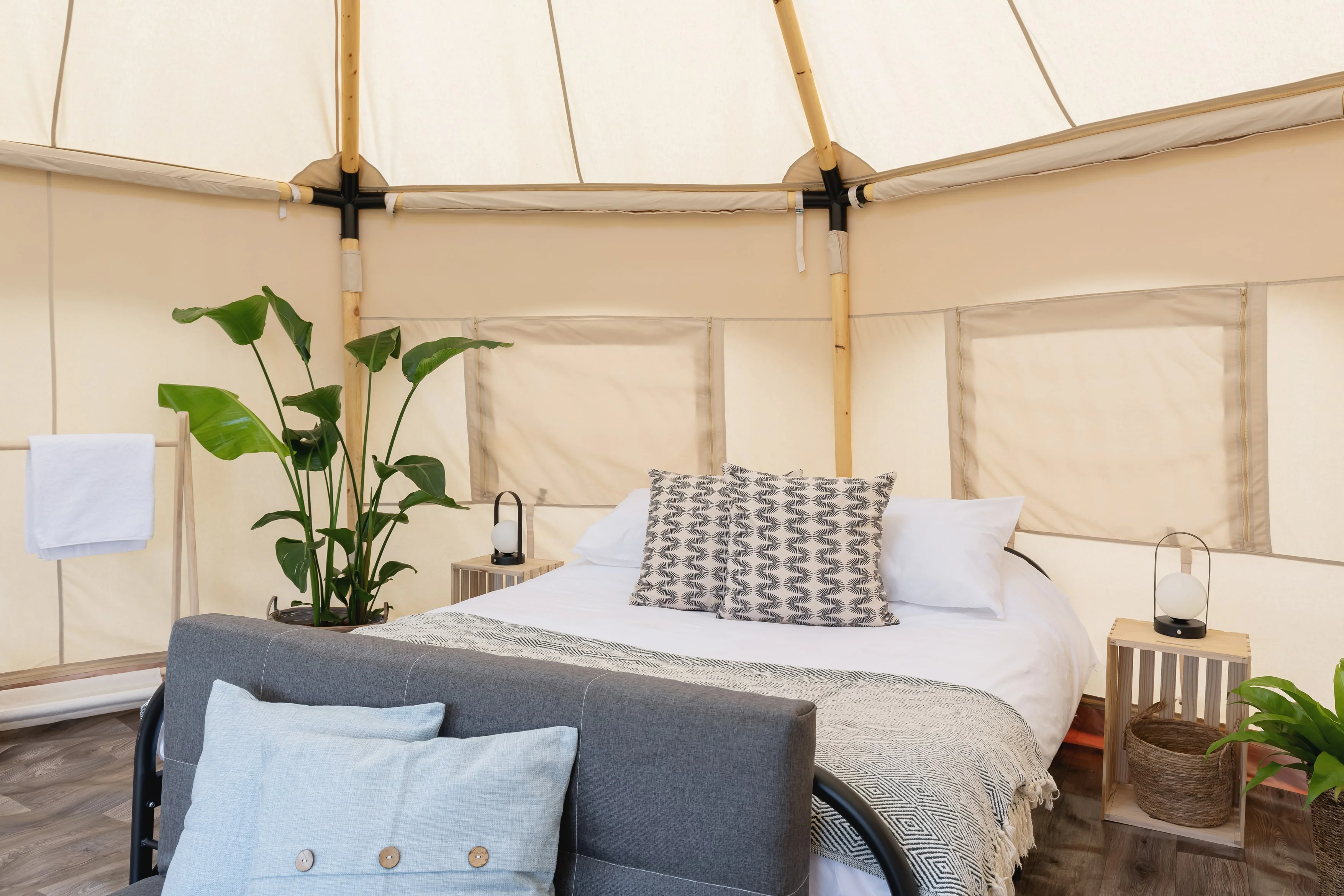 BURT Tent - Image 11