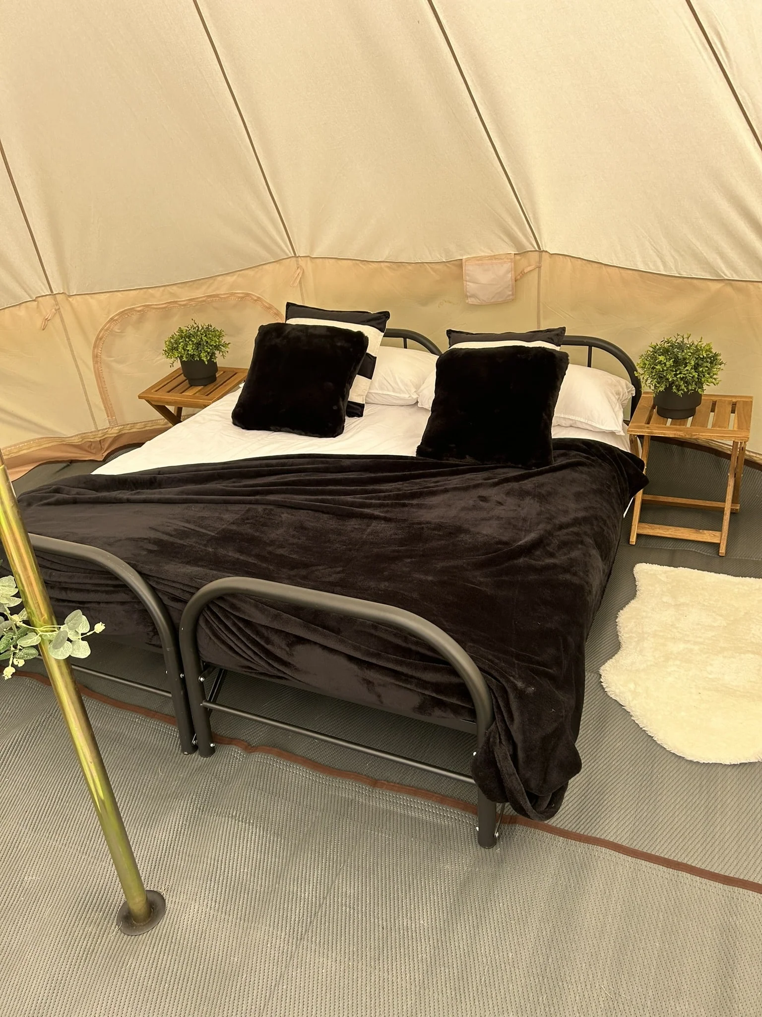 Ultra-Comfort Camping Bed: Lightweight Foldable Frame with Luxury Mattress & Memory Foam Topper - Image 18
