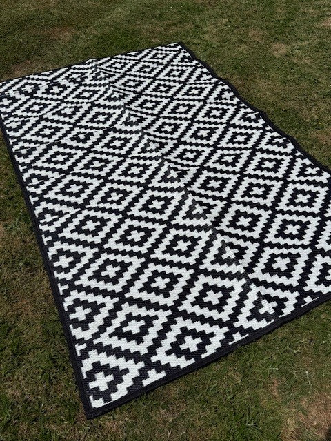 Diamond Rectangular Camping Mats - Image 9